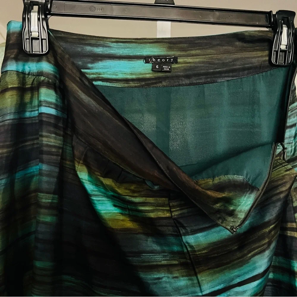 Theory Karley A-Line Skirt BLK/Teal SZ 6 100% Silk Pockets Classic Casual Artsy - Picture 5 of 8